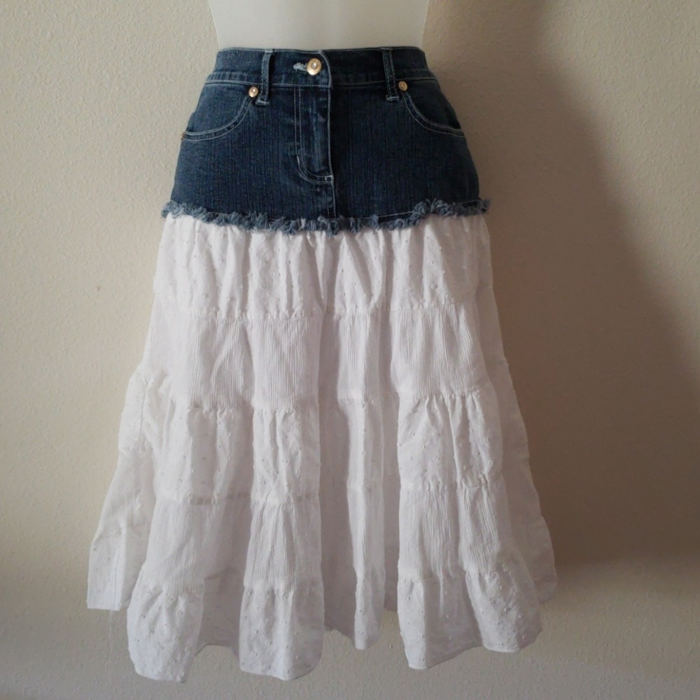 Cute western modern style Jean skirt